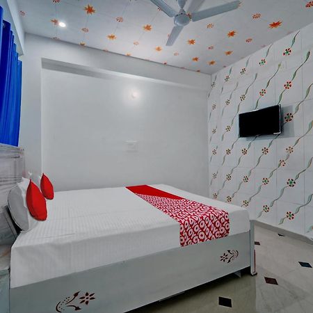 Hotel O S Square Guest House ปัฏนา ภายนอก รูปภาพ