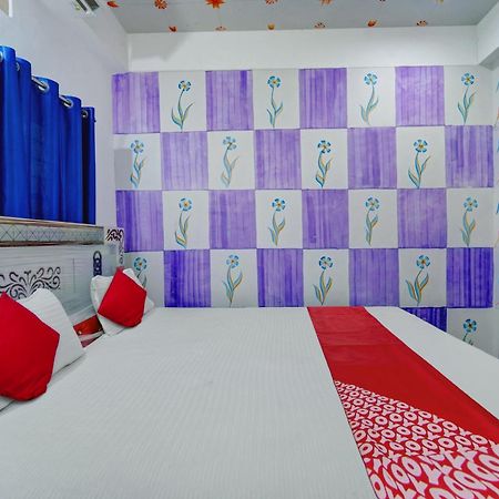 Hotel O S Square Guest House ปัฏนา ภายนอก รูปภาพ